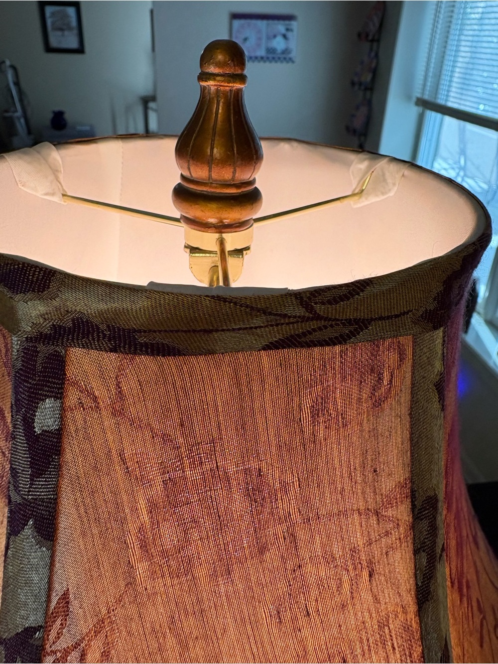 Decorative Red and Gold Table Lamp with Beaded Shade - Picture 6 of 15